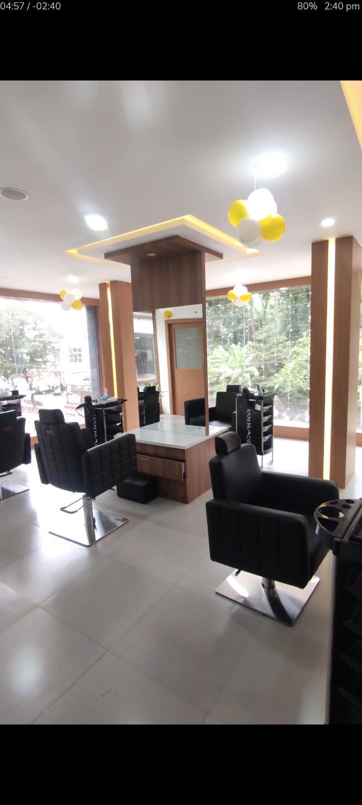 VERVE HAIR STYLING AND BEAUTY STUDIO NADAPURAM